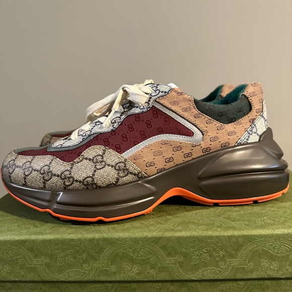 Worn once mint condition Men’s Authentic Gucci sneakers - Picture 4 of 5